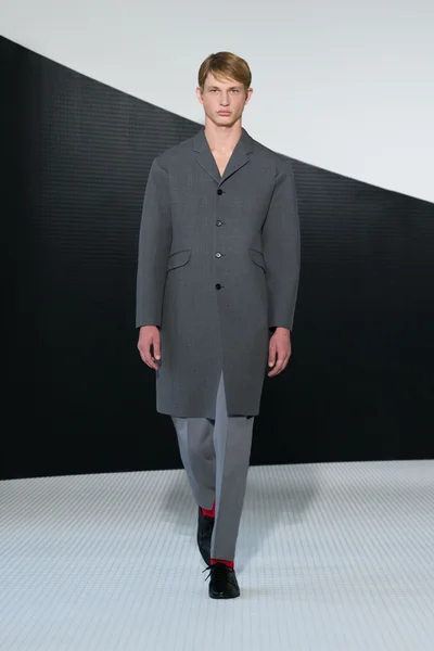Look 11